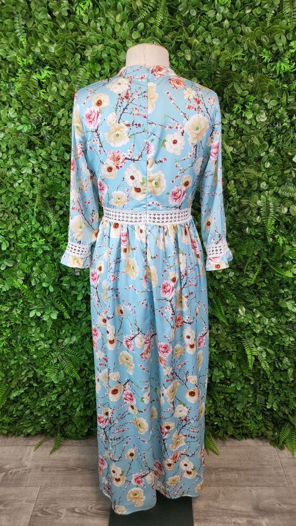 Tuesday Blue Floral Maxi Dress (8)