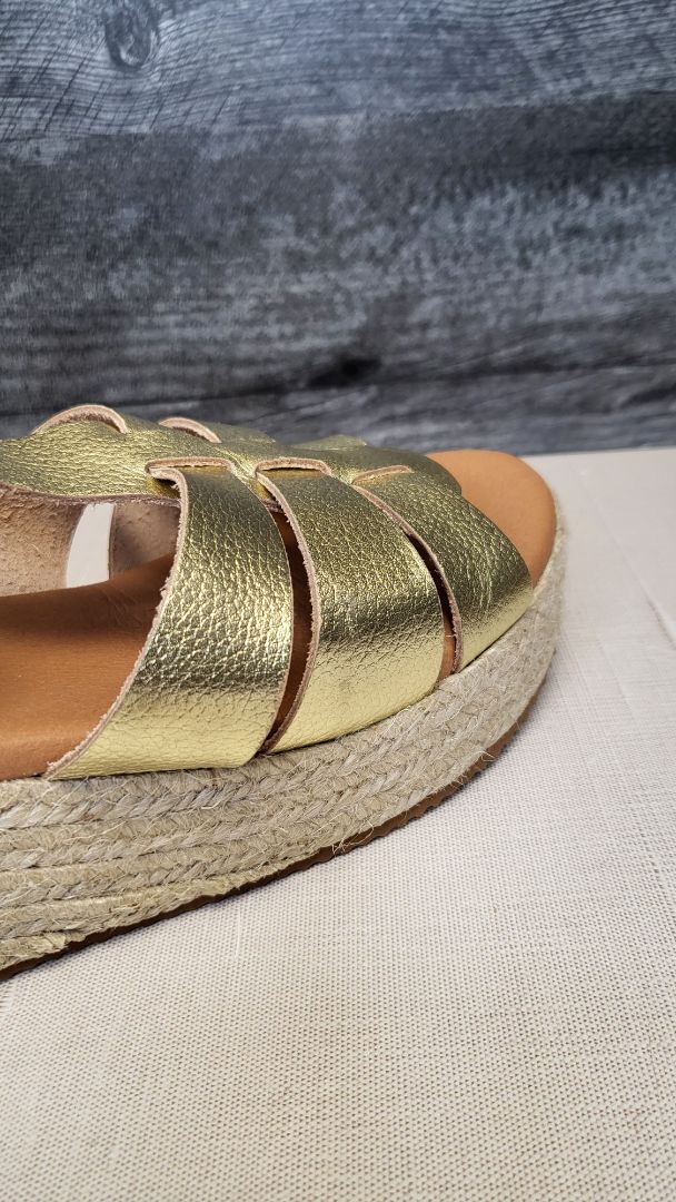 Shelly Shen Gold Espadrille Wedge (41)