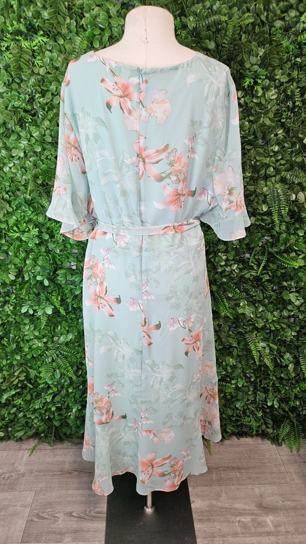 Jacqui.E Green Floral Dress BNWT (18)