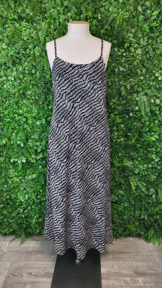 Repertoire Black/White Charm Slip Dress (12)