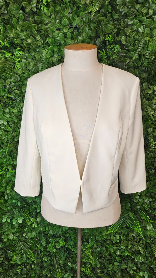 Jacqui.E Cream Crop Blazer (10)