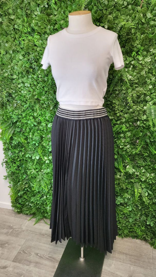 Storm Black Pleated Skirt (10)