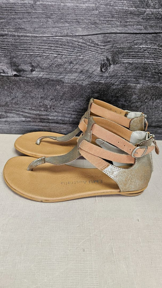 Emu Metallic Leather Thong Sandal (39)