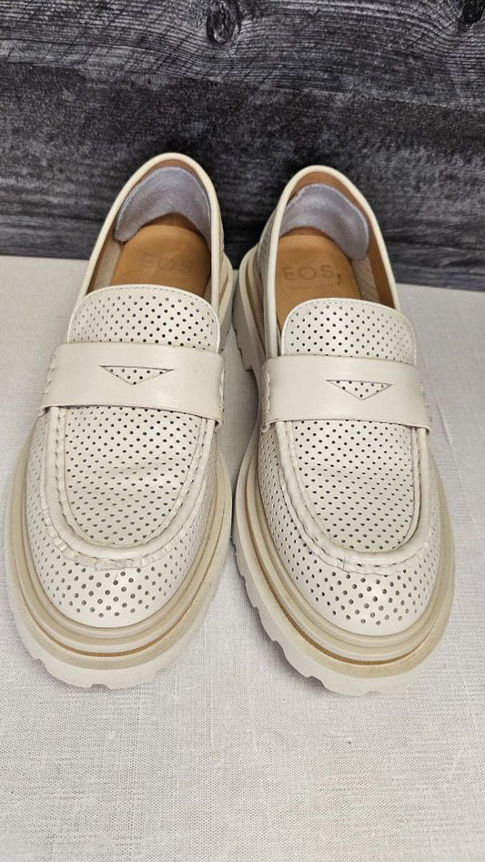 EOS Bone Sumiya Loafer NEW (40)