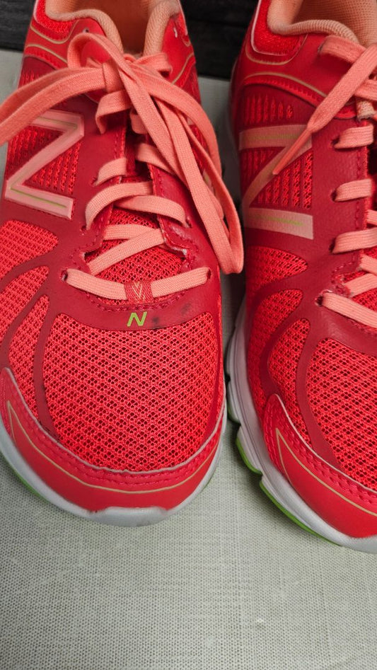 New Balance Coral 690v3 (37.5)