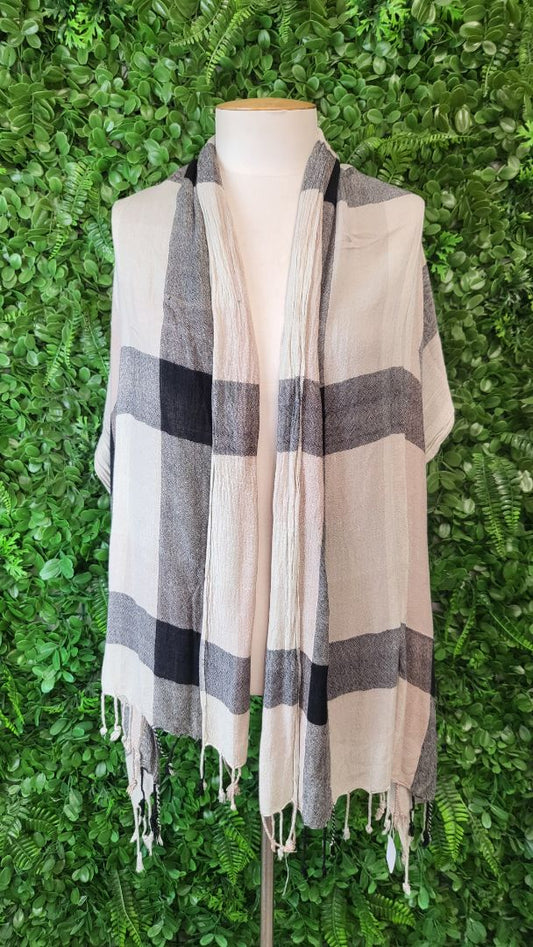 Unknown Black/Cream Check Scarf