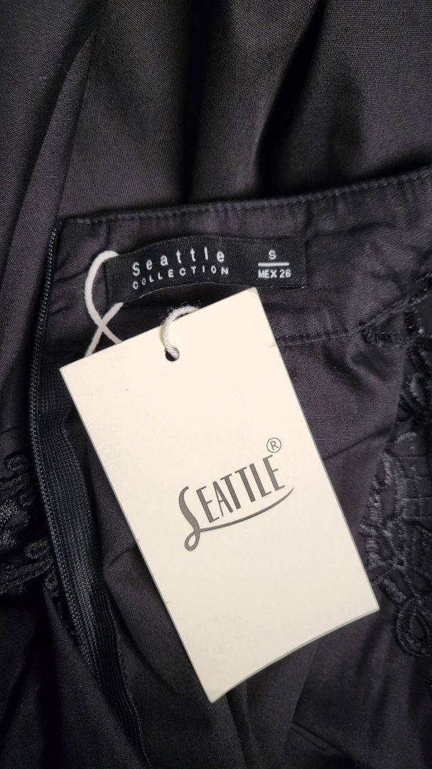Seattle Black Embroidered Dress (10)