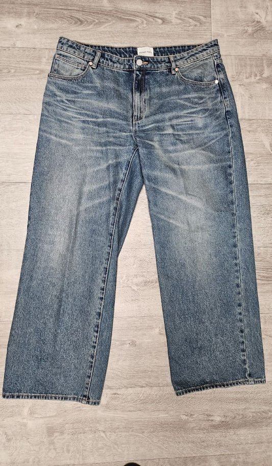 Abrand Distressed Wide Leg Jean (14)