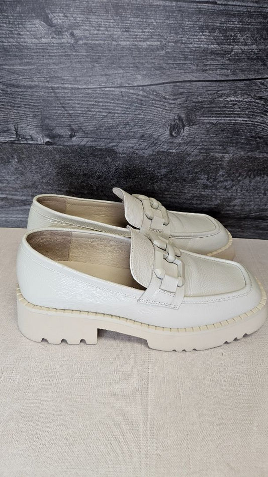 Charlie Rose Cream Charlotte Loafer NEW (38)
