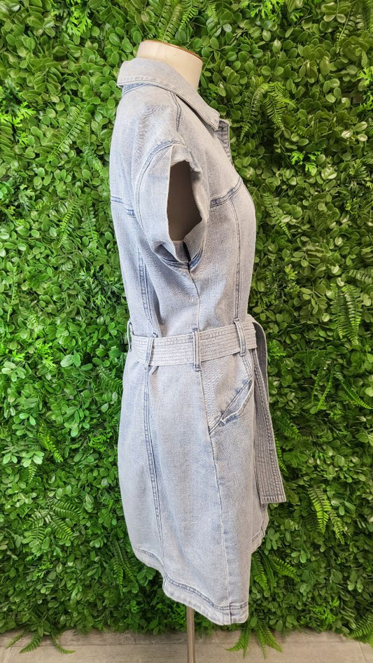 Foxwood Light Wash Denim Dress (8)