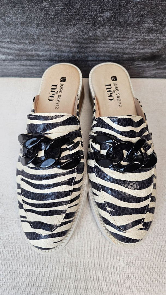 Neo Animal Loafer Slides (36)