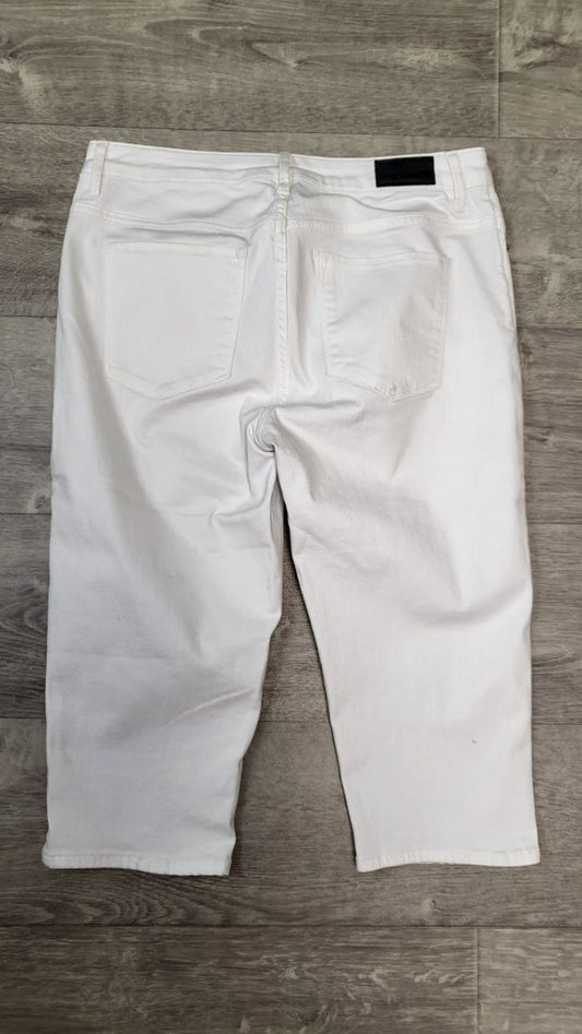 Garcia Jean White Celia Capri (12)