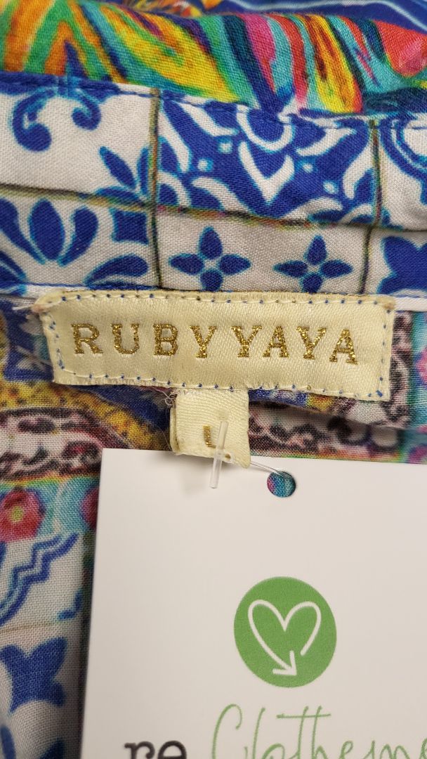 Ruby Yaya Print Vacay Shirt (14)