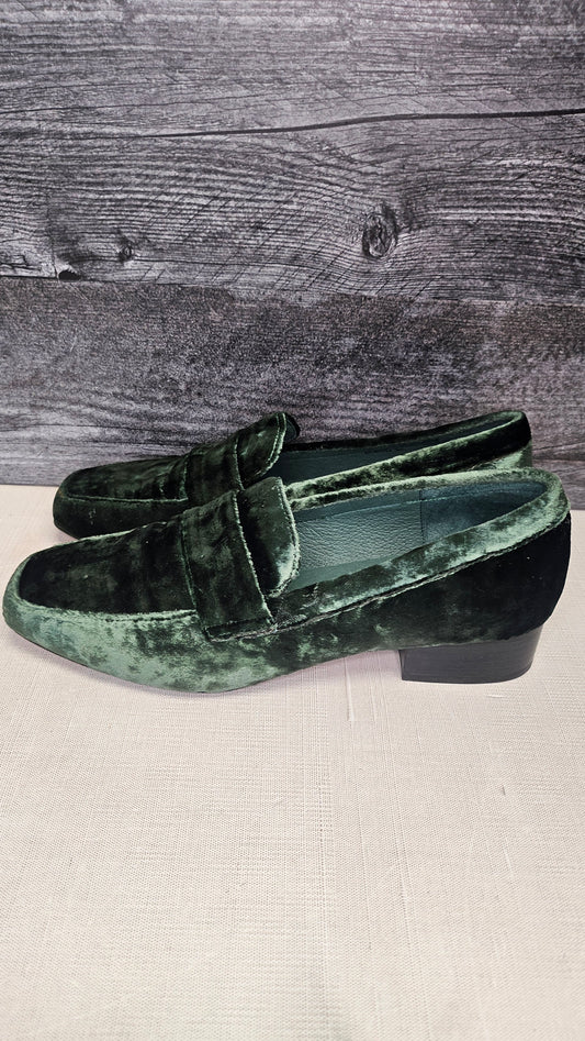 Bresley Green Velvet Loafer (38)