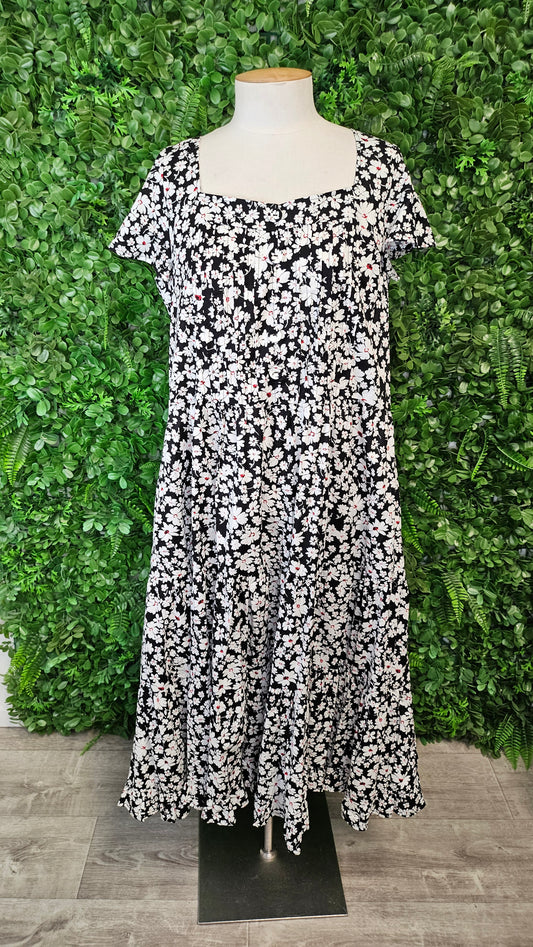 Leonie Floral Marley Dress BNWT (18)