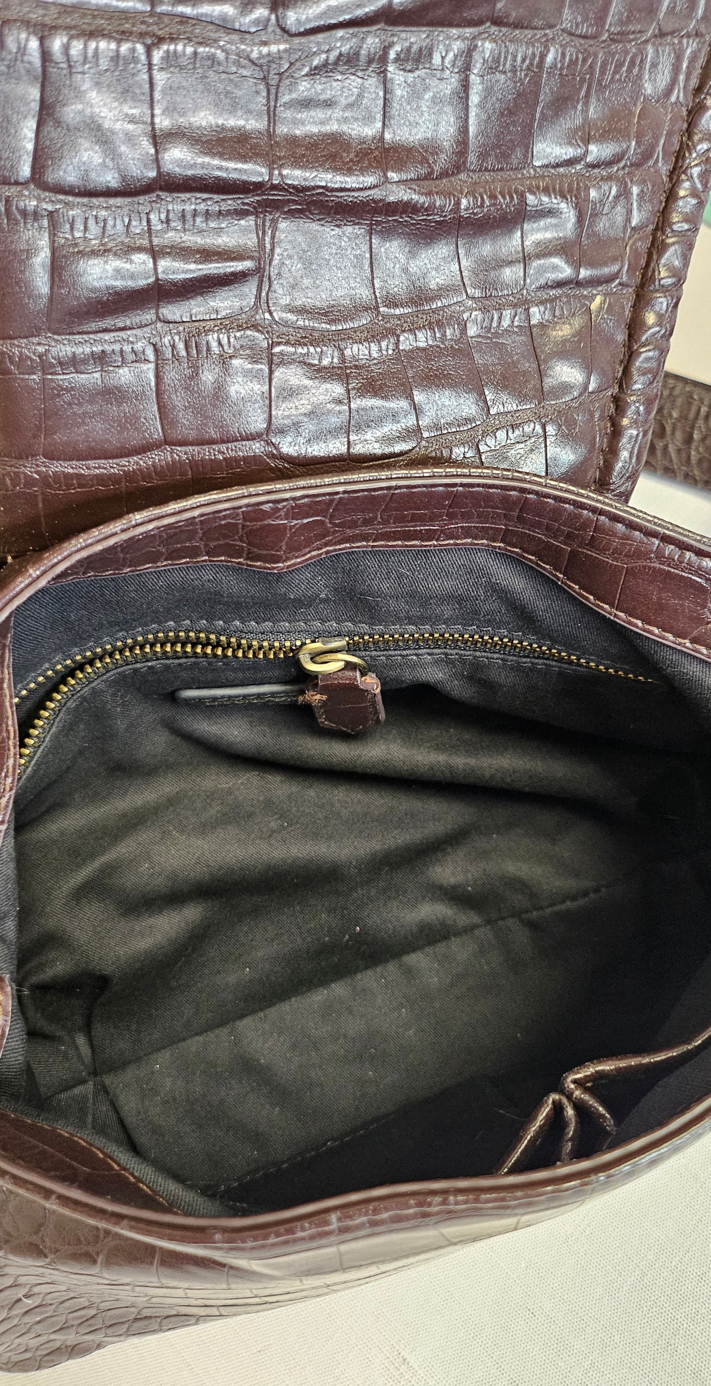 Emporio Armani Brown Croc Leather Shoulder Bag 20x28x12cm