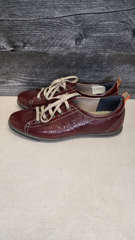Ecco Burgundy Patent Sneaker (38)