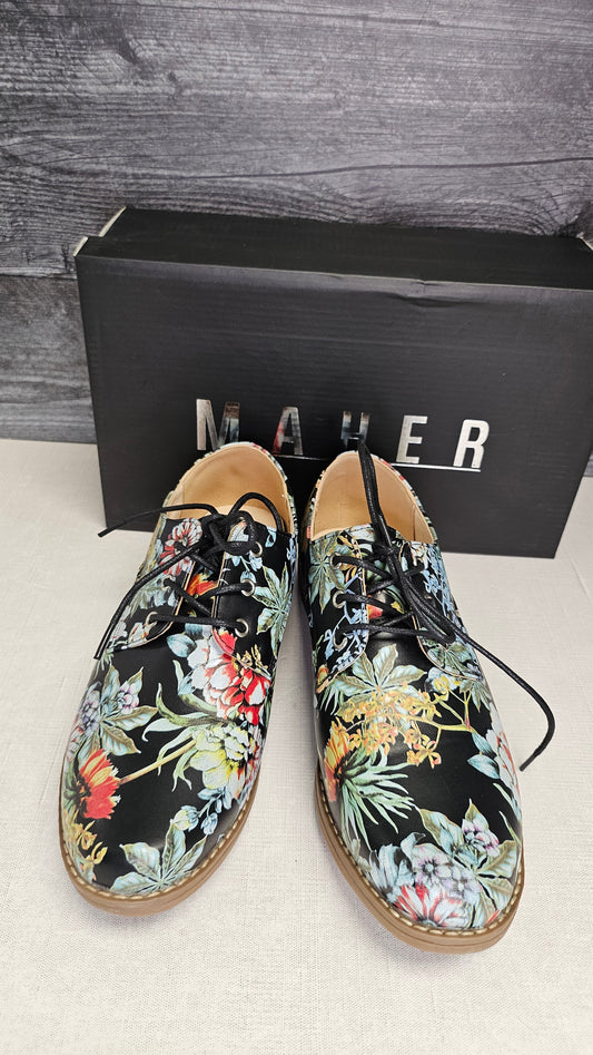 Maher Floral Lace Up BNWT (40
