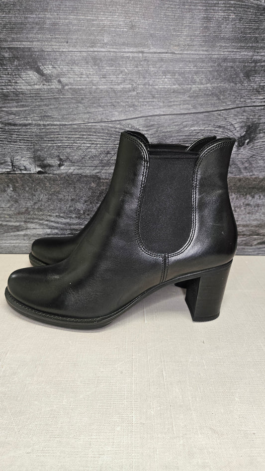 Ecco Black Ankle Boot (41)