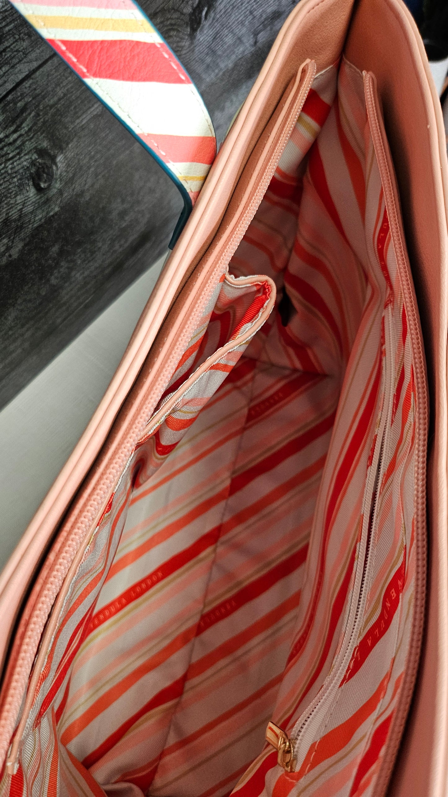 Vendula Multi Edwardian Pier Tote 45x29x12cm