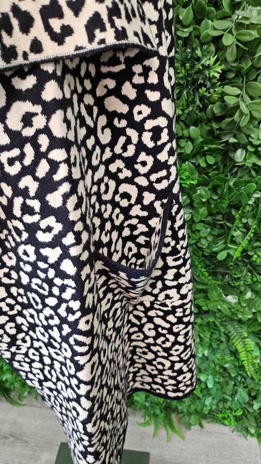 Eb&Ive Animal Wrap Cardigan OSFM