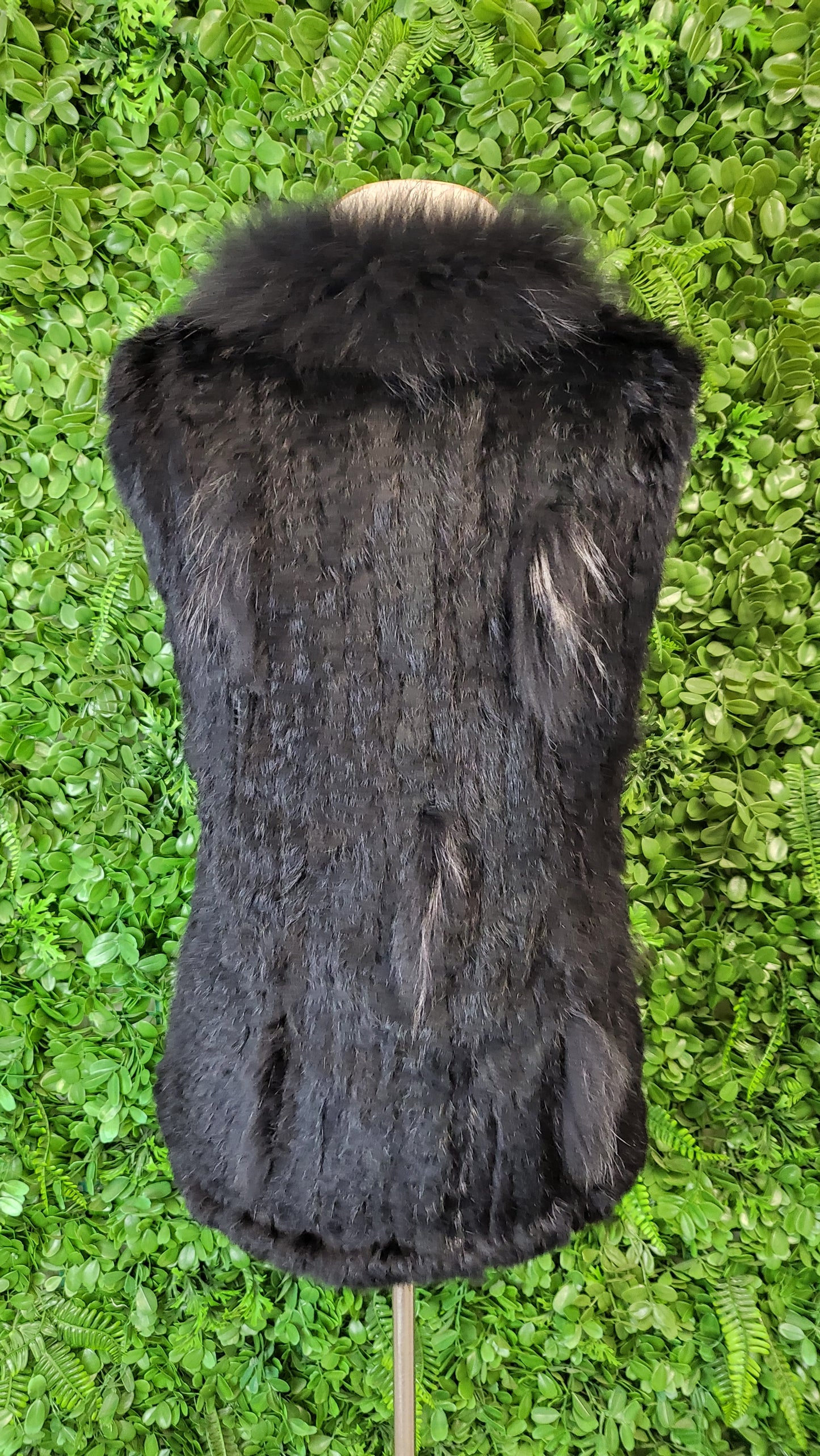 Unknown Black Rabbit Fur Vest (12)