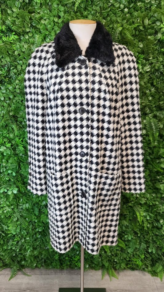 L'officiel Black/Cream Houndstooth Coat (14)