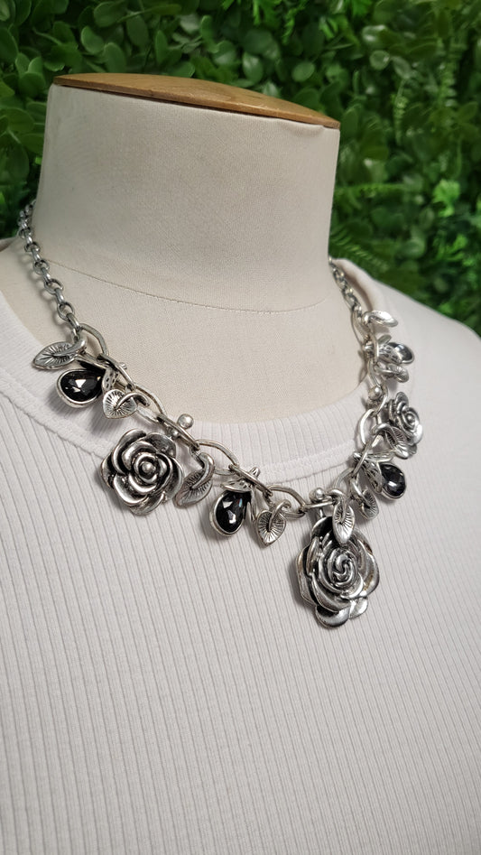 Unknown Silver Rose Necklace