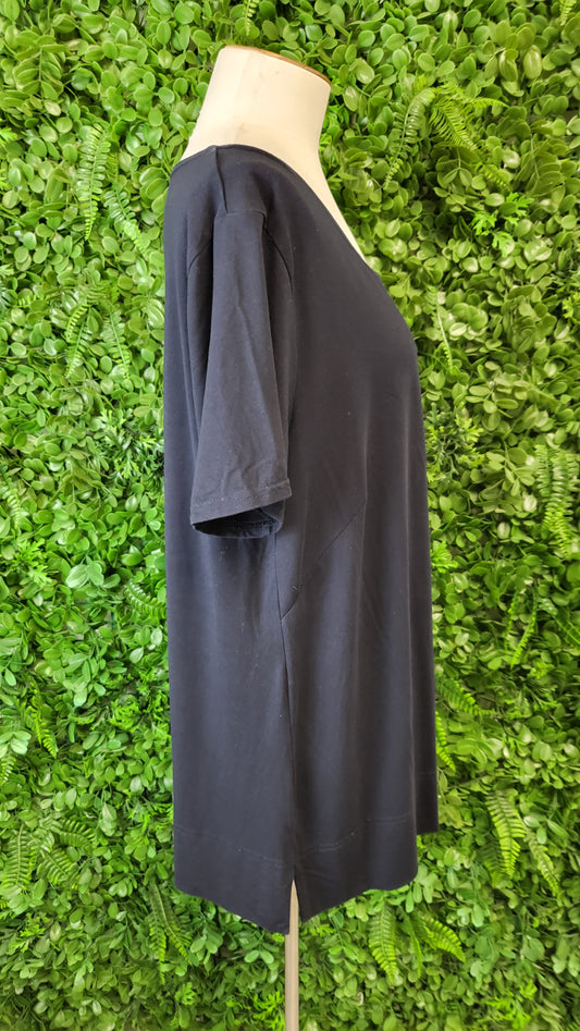 Paula Ryan Black Essential Tee (18)