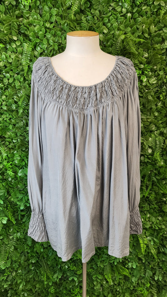 Nicola Screen Silver Grey Silk Blouse (16)