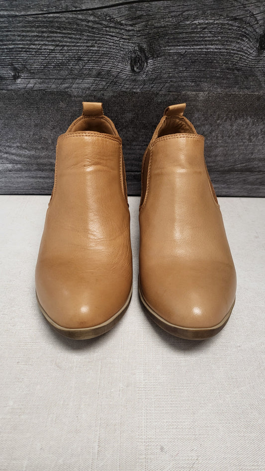 Cabello Tan Ankle Booties 37/38