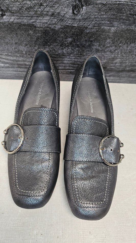 Django & Juliette Silver Buckle Loafer (39)