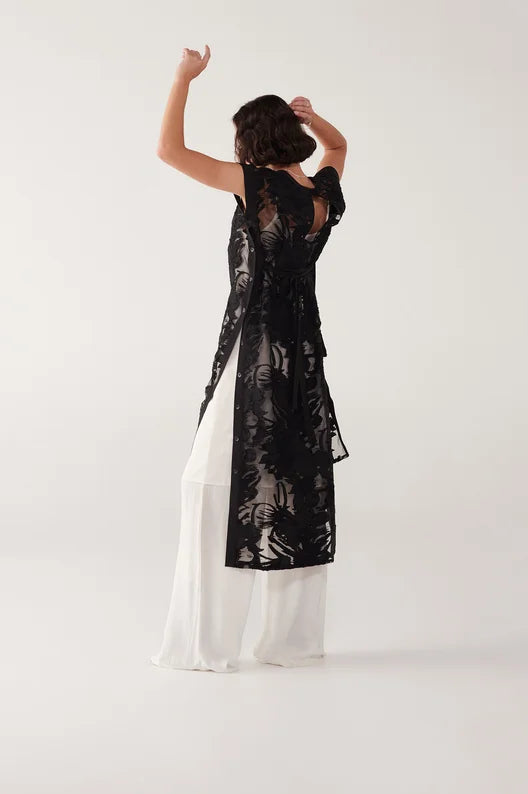 Taylor Black Solace Dress (12-14)