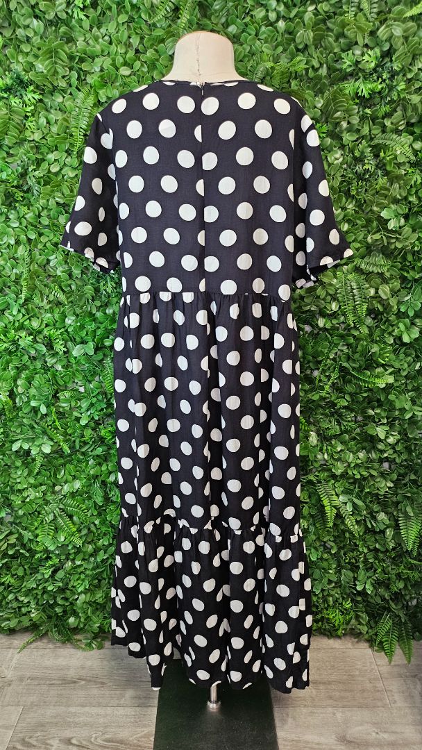 Curate B/W Gather Together Dress (14)