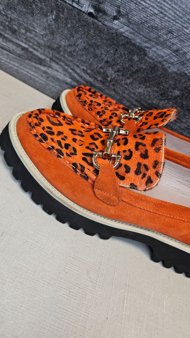Andrea Biani Orange Animal Loafer (40)