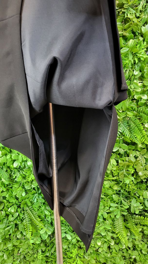 Jane Daniel’s Black Formal Dress (8)