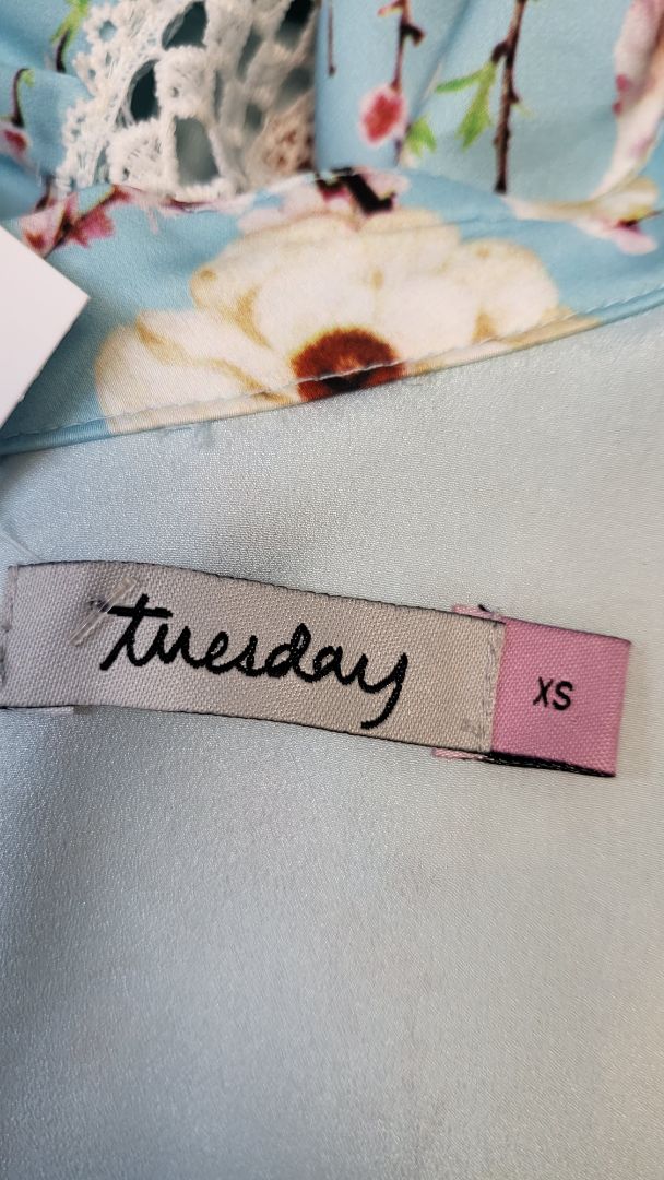 Tuesday Blue Floral Maxi Dress (8)