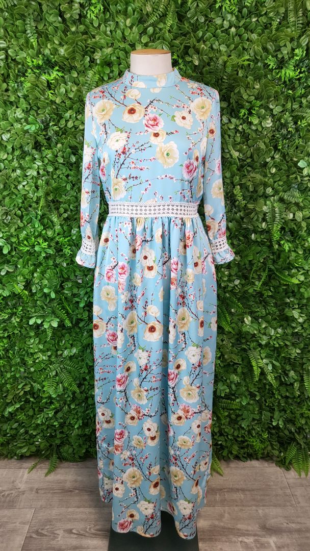 Tuesday Blue Floral Maxi Dress (8)