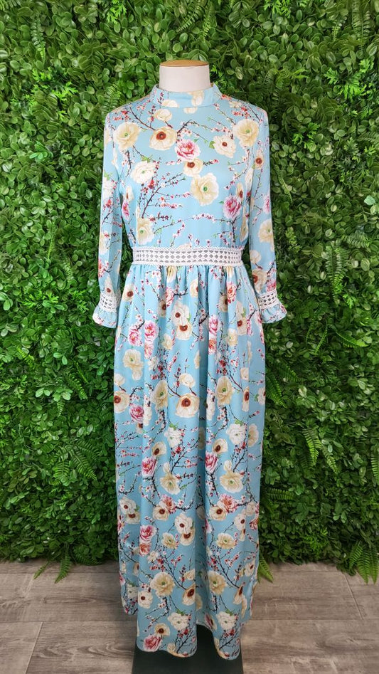 Tuesday Blue Floral Maxi Dress (8)