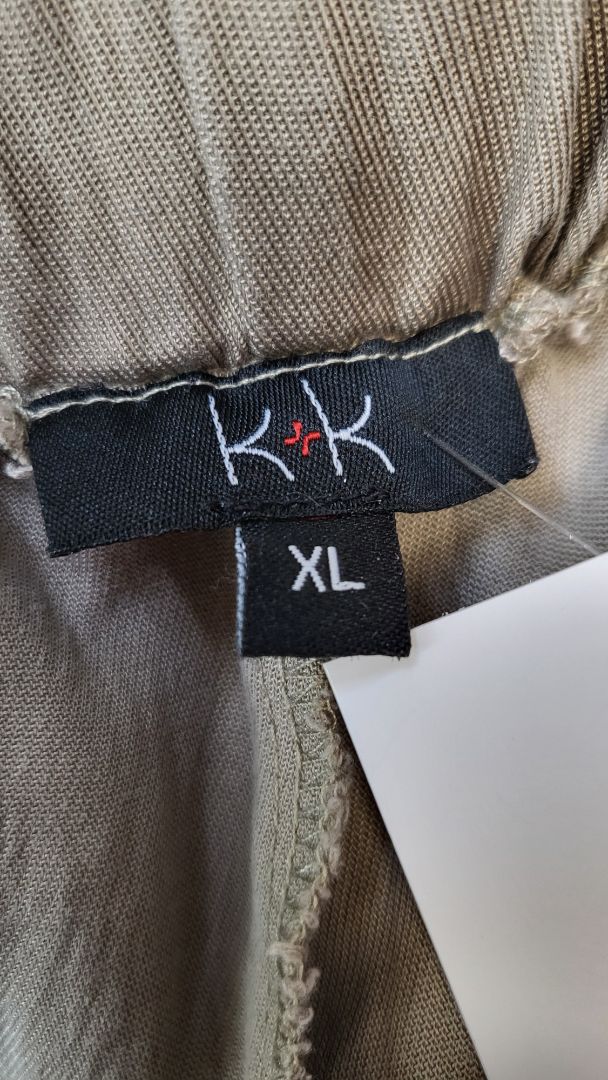 K+K Taupe Ankle Cropped Pant (22)