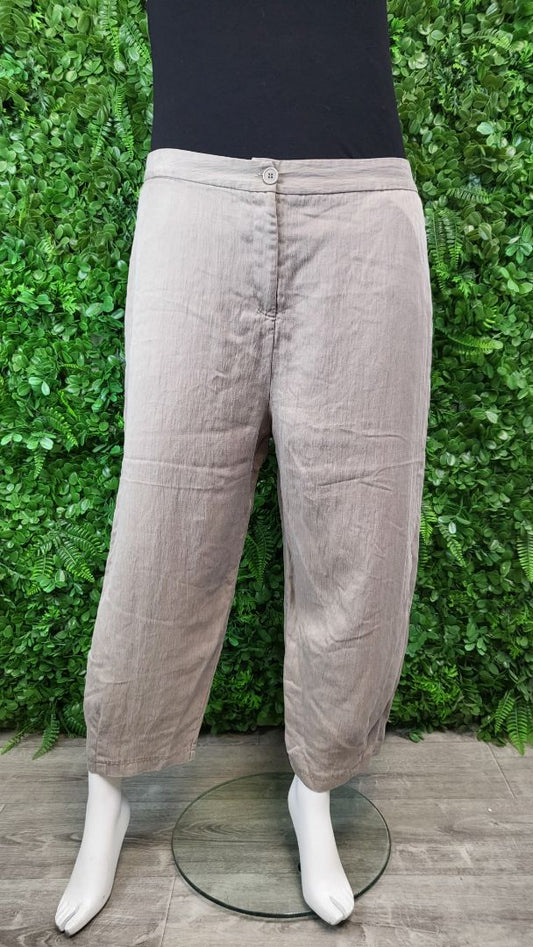 K+K Taupe Ankle Cropped Pant (22)
