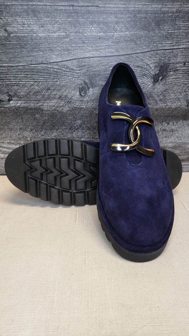 Minx Navy Suede Shoe (39)