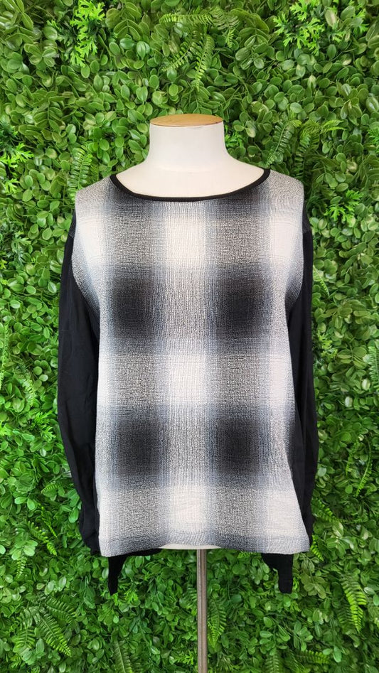 Repertiore B/W Long Sleeve Top (8-10)
