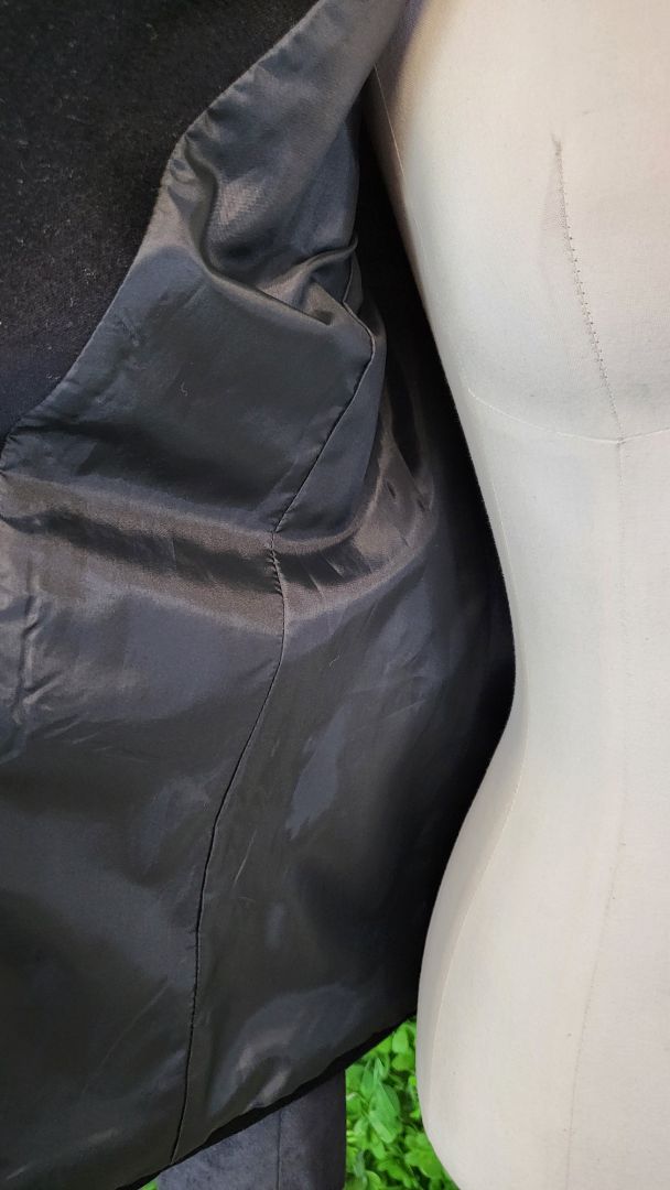 Repertoire Black Velvet Jacket (8)
