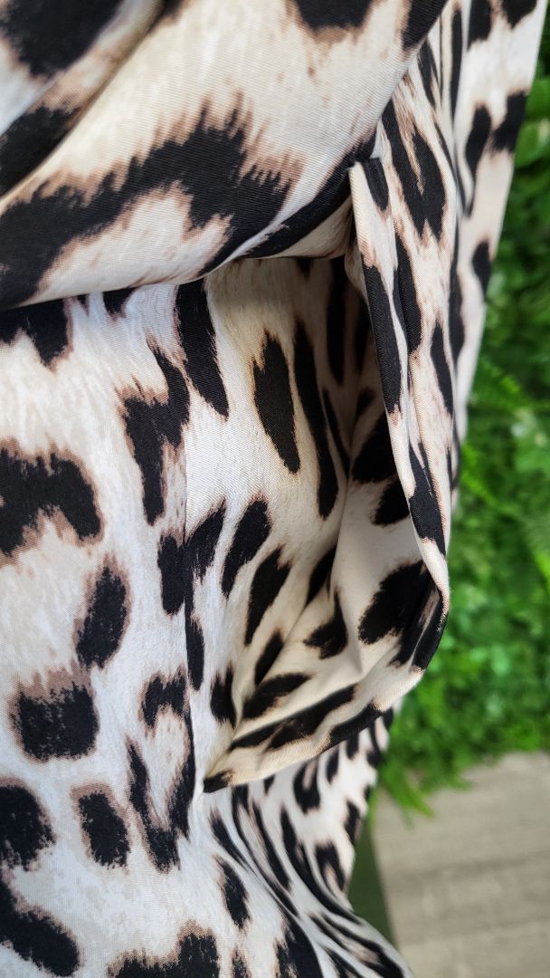 Decjuba Animal Print Print Blazer (12)