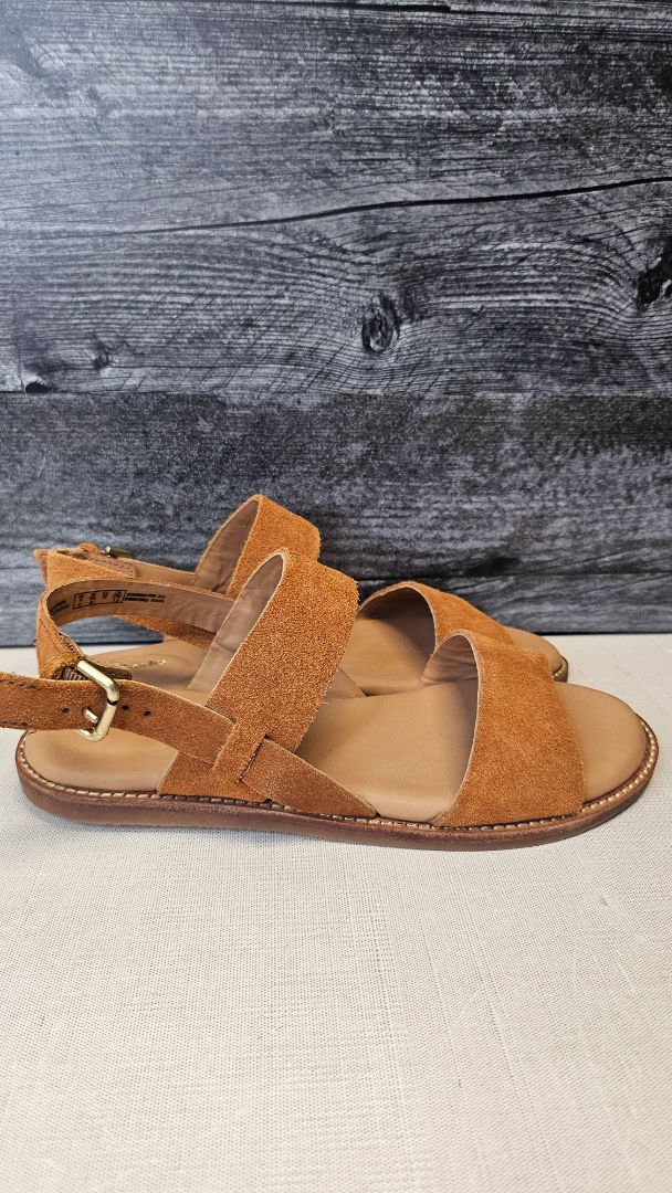 Clarks Tan Strap Sandal (37)