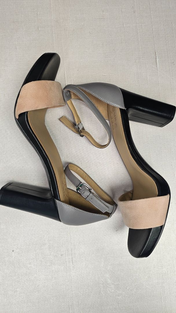 Naturalizer Grey/Nude Strappy Heel (40)