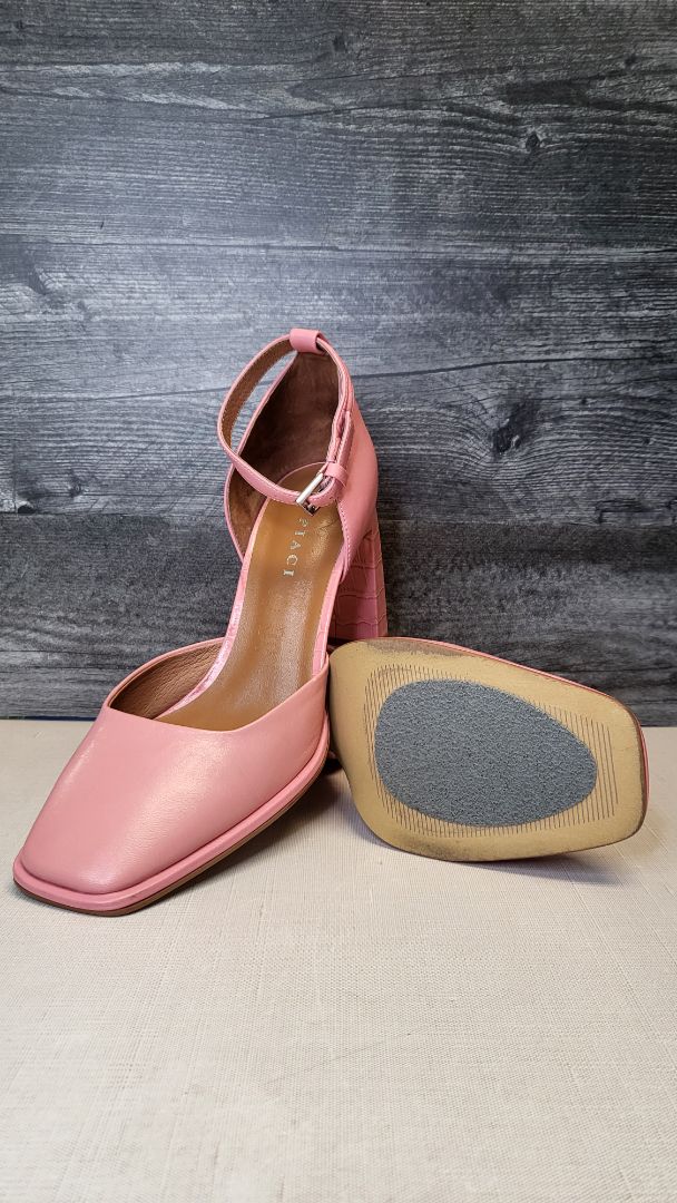 Mi Piaci Pink Leather Heels (39)