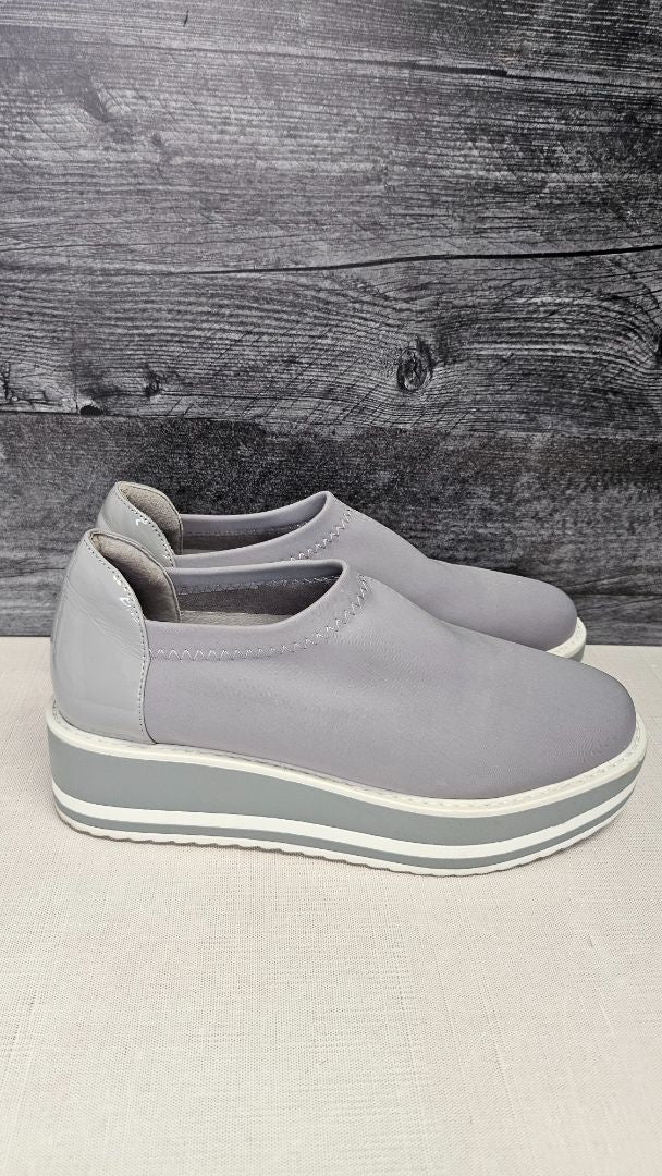 Isabella Anselmi Grey Platform Sneaker (37)