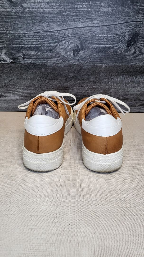 Diana Ferrari Tan Leather Sneaker (39)